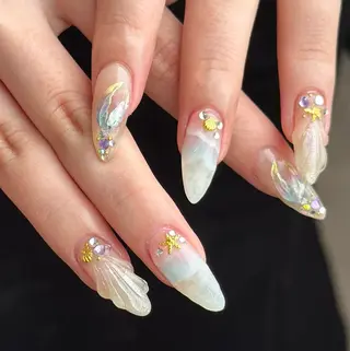 ネイル 新山 聖のネイルデザイン