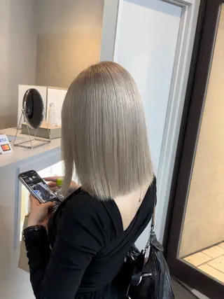 カラー ジゼル小倉谷内尾祐音 ケアブリーチのヘアスタイル