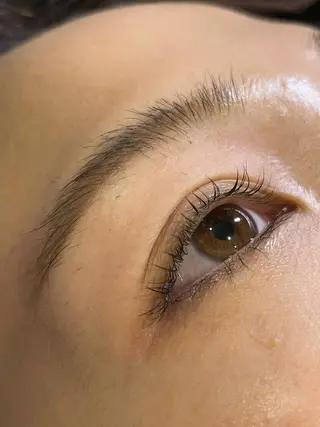 マツエク・マツパ 井上 真里奈のヘアスタイル