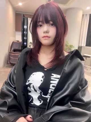 ミディアム カラー AMI Hair Supply所属・YUSUKE レイヤーカットカラーのヘアスタイル