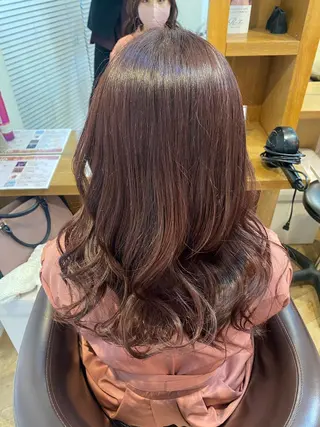 ロング 美髪/髪質改善 縮毛矯正/透けカラーのヘアスタイル