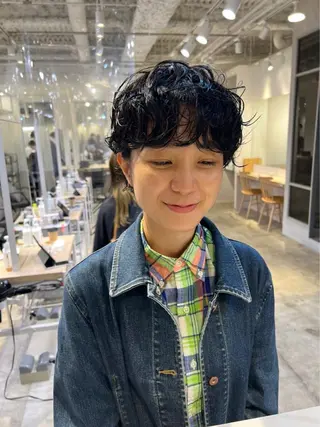 パーマ 表参道ミディアム レイヤー山岸季生のヘアスタイル