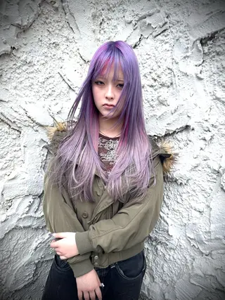 ロング カラー デザインカラー⭐︎★ 🐆hyo🐆のヘアスタイル