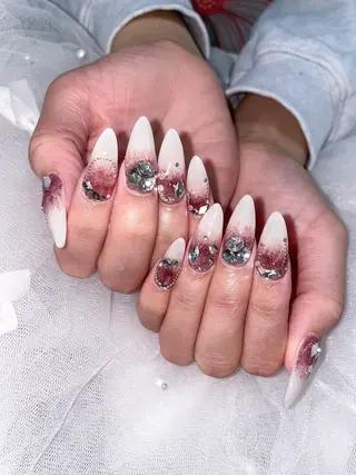 ネイル 五十嵐 美智のネイルデザイン