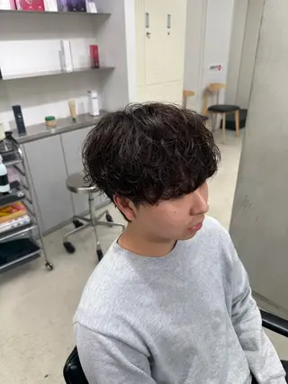パーマ メンズ 深谷 侑亮のヘアスタイル