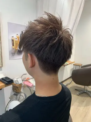 カラー 国領 善久のヘアスタイル