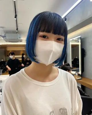 ショート カラー センターパート/ 暖色カラーayuのヘアスタイル