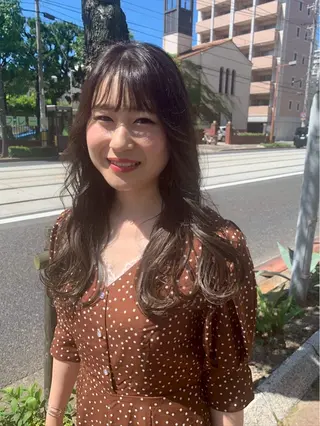 ロング カラー 沖野 莉央のヘアスタイル
