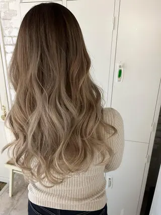 ロング ✨ハイトーン✨艶髪 ✨髪質改善✨和田のヘアスタイル