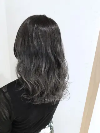 セミロング カラー パーマ ヘアアレンジ メンズ キッズ ネイル マツエク・マツパ バレイヤージュ/ 髪質改善/渡邉悟🌱のヘアスタイル