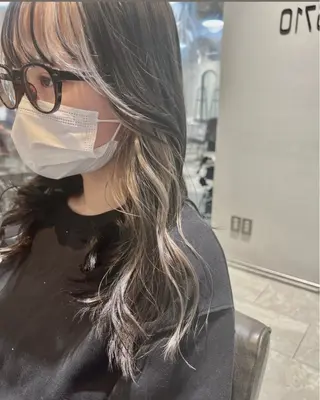 セミロング カラー 🌈インナーカラー ‘ショウマ’🌈のヘアスタイル
