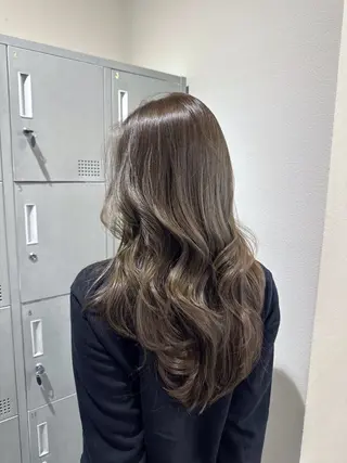 ロング 透け感オリーブ/レイ ヤーカット/KaHoのヘアスタイル