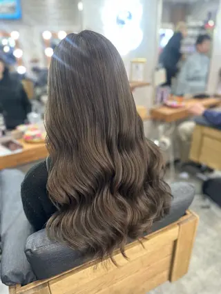 ロング MOURI CHISATOのヘアスタイル