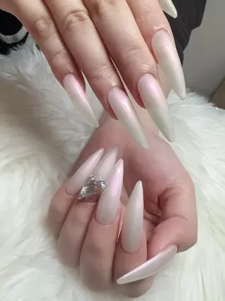 ネイル &ME ネイルサロンのネイルデザイン