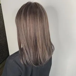 ミディアム 佐藤 香太のヘアスタイル