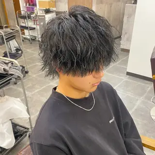 ミディアム カラー パーマ メンズ 高橋 宏輔のヘアスタイル