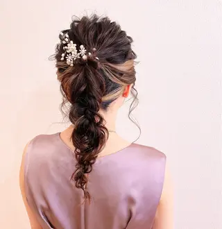 ミディアム ヘアアレンジ un par unの眉毛・アイブロウイメージ