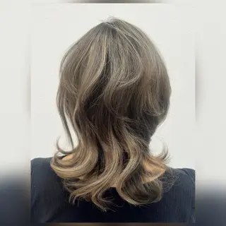 ミディアム カラー 東出 レイ🕊のヘアスタイル