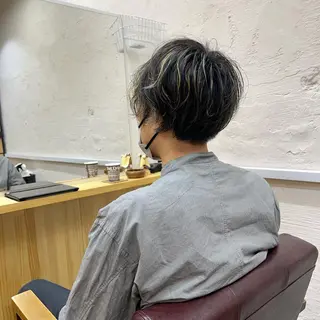ショート カラー 黒崎 勝巳のヘアスタイル