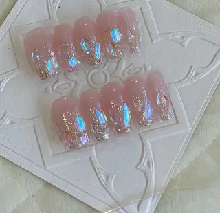 ネイル Maggie Nail🦩のネイルデザイン