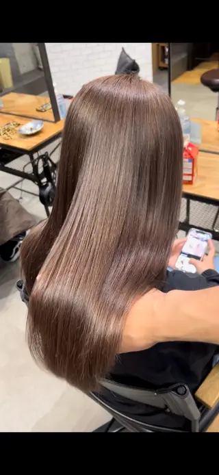 ロング カラー meuz コトハのヘアスタイル