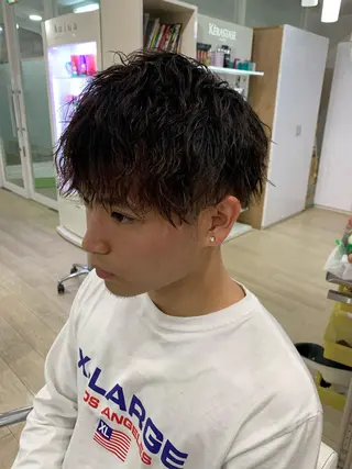 パーマ メンズ 西村あきや トレンド韓国ヘアのヘアスタイル