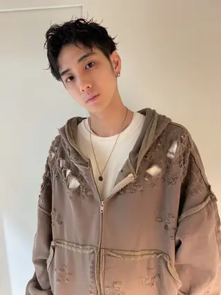 ショート メンズ REMI／ ラフボブとレイヤーのヘアスタイル