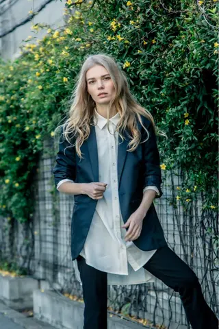 セミロング カラー JOHO 【24時間OK】のヘアスタイル