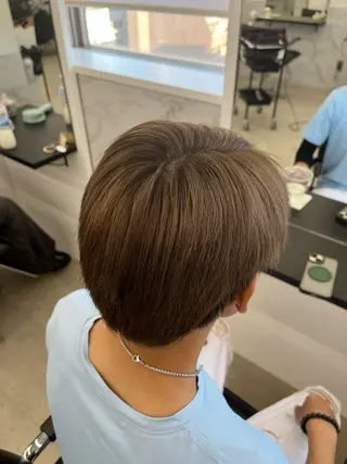 ショート カラー 名古屋栄/ 複雑履歴   リカのヘアスタイル