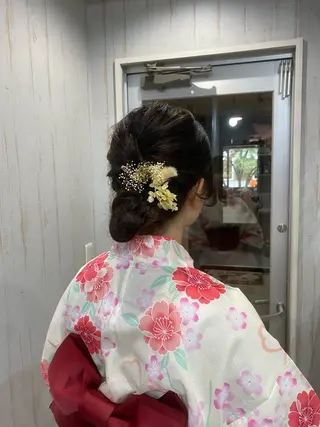 ミディアム ヘアアレンジ リト /渋谷/ハイトーンのヘアスタイル
