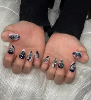 ネイル 佐藤　Roveil 勾当台公園駅徒歩5分のネイルデザイン
