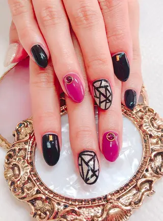 ネイル CROWN プライベートサロンのネイルデザイン