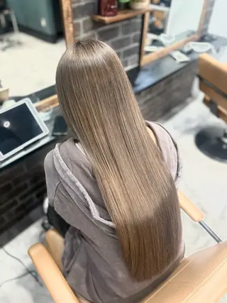 ロング 艶髪ハイトーン🌙 /RINOのヘアスタイル