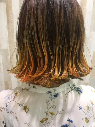 カラー デザインカラー✨新倉 佑奈のヘアスタイル