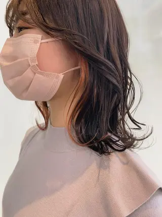 ミディアム カラー カトウ ユウカのヘアスタイル