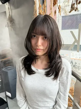 セミロング ウルフ レイヤー パーマ🪐MANAのヘアスタイル