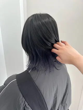 ミディアム カラー 暗髪🩶ラベンダー/ ブルー/ユウナ🤍のヘアスタイル