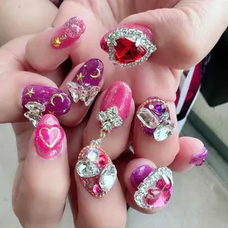 ネイル 新山 聖のネイルデザイン