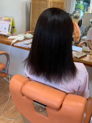 セミロング 「学生向けストレート パーマ」　湯浅　貴子のヘアスタイル