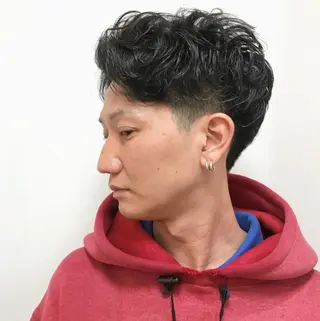 ショート パーマ メンズ すごう こうへいのヘアスタイル