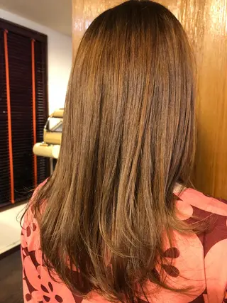 ロング カラー 長谷川 薫のヘアスタイル