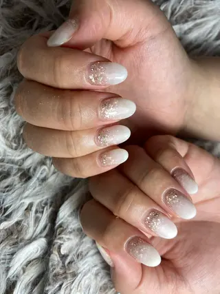 ミディアム ネイル ✴︎ Delightのネイルデザイン