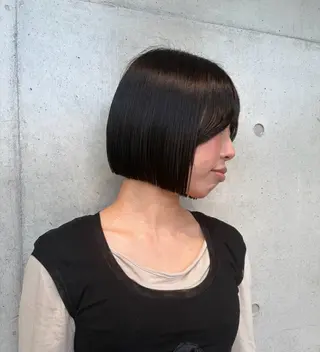 ショート カラー ヘアアレンジ ボブ艶モテカラー🫧 カリンのヘアスタイル