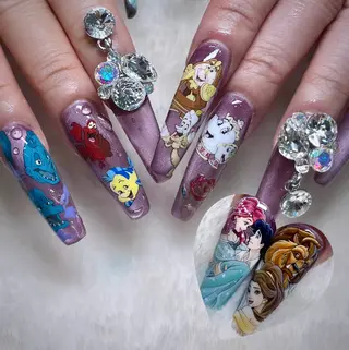 ロング METORO NAILのネイルデザイン