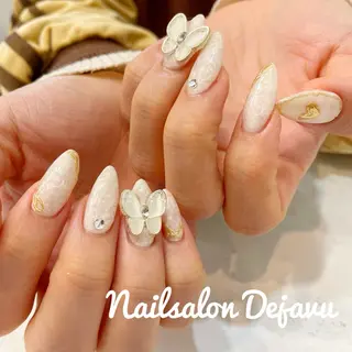 ネイル Nail salon Dejavu 🌿のネイルデザイン