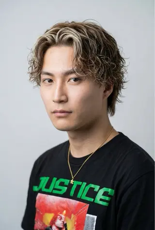 カラー メンズ 心斎橋メンズサロン リベルテグリットのヘアスタイル