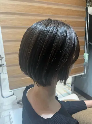 ショート 須藤 百合香のヘアスタイル