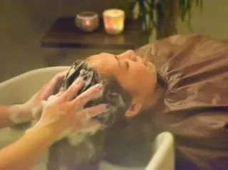 佐々木 恵のヘアスタイル