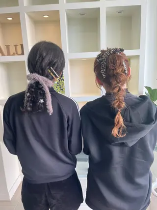 セミロング ヘアアレンジ マキノ キョウカのヘアスタイル