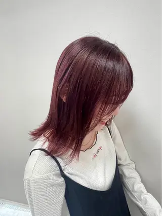 カラー 新川 樹里のヘアスタイル